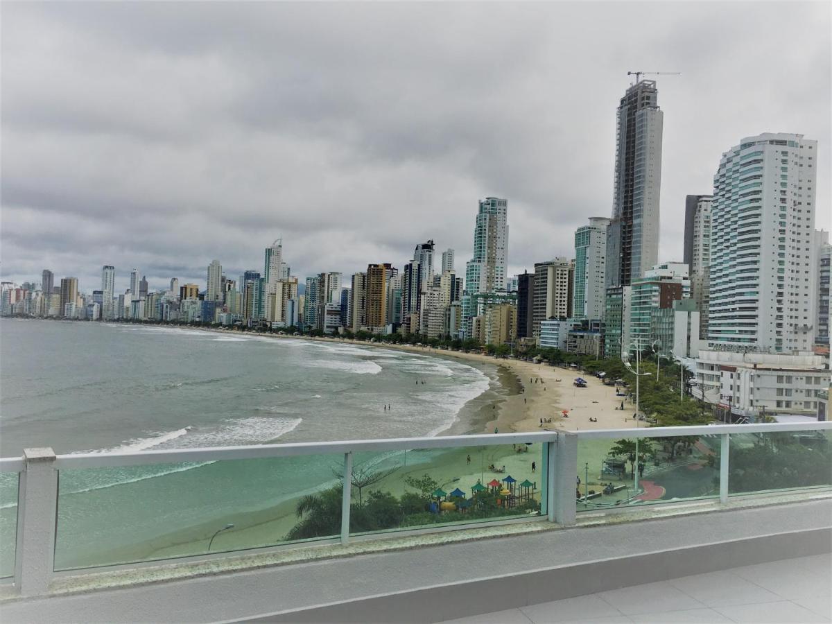 Superior Com Vista Da Big Wheel *