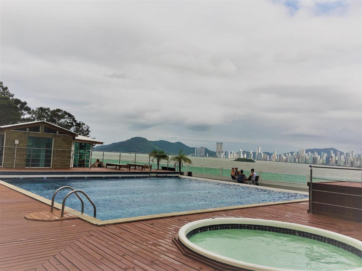 Superior Com Vista Da Big Wheel Balneario Camboriu